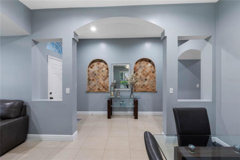 House in Tampa, Florida 4 bedrooms, 189.89 sq.m. № 2231892 - photo 23