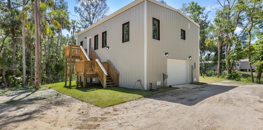 House in Homosassa, Florida 3 bedrooms, 104.05 sq.m. № 2122553