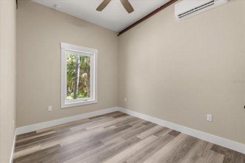 House in Homosassa, Florida 3 bedrooms, 104.05 sq.m. № 2122553 - photo 28