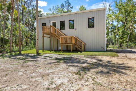 House in Homosassa, Florida 3 bedrooms, 104.05 sq.m. № 2122553 - photo 2