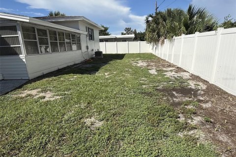 Casa en venta en Belleair, Florida, 3 dormitorios, 137.77 m2 № 2383646 - foto 12