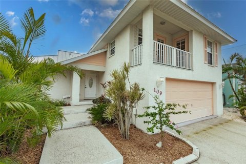 House in Nokomis, Florida 3 bedrooms, 139.45 sq.m. № 1581149 - photo 3