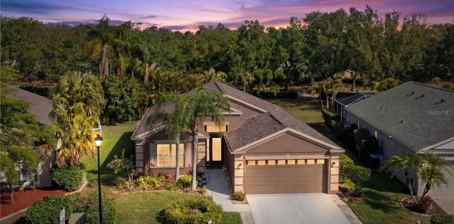 Villa ou maison à Bradenton, Floride 4 chambres, 155.89 m2 № 2152135
