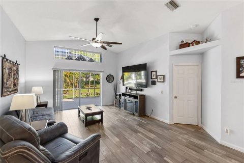 Villa ou maison à vendre à Bradenton, Floride: 4 chambres, 155.89 m2 № 2152135 - photo 5