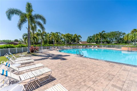 Villa ou maison à vendre à Bradenton, Floride: 4 chambres, 155.89 m2 № 2152135 - photo 29