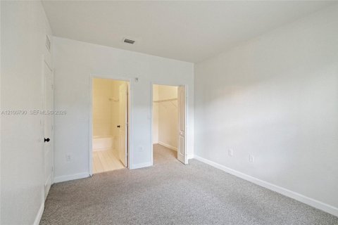 Copropriété à louer à Homestead, Floride: 2 chambres, 86.4 m2 № 2401631 - photo 25