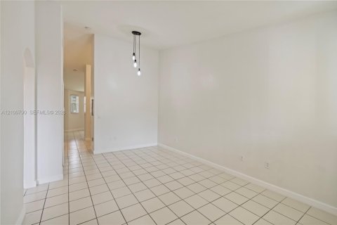 Copropriété à louer à Homestead, Floride: 2 chambres, 86.4 m2 № 2401631 - photo 8