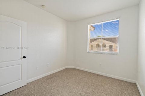 Copropriété à louer à Homestead, Floride: 2 chambres, 86.4 m2 № 2401631 - photo 18