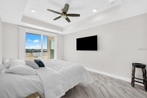 Condo in Venice, Florida, 3 bedrooms  № 2221967 - photo 15