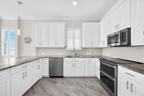 Condo in Venice, Florida, 3 bedrooms  № 2221967 - photo 30