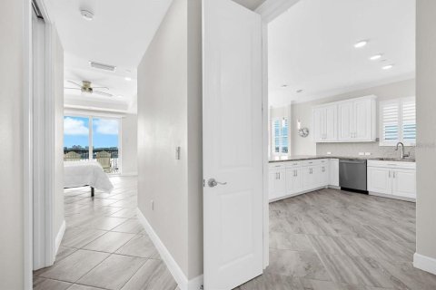 Condo in Venice, Florida, 3 bedrooms  № 2221967 - photo 25