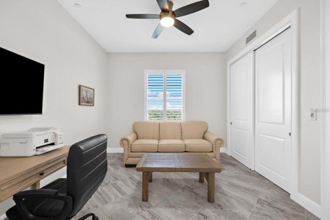 Condo in Venice, Florida, 3 bedrooms  № 2221967 - photo 9