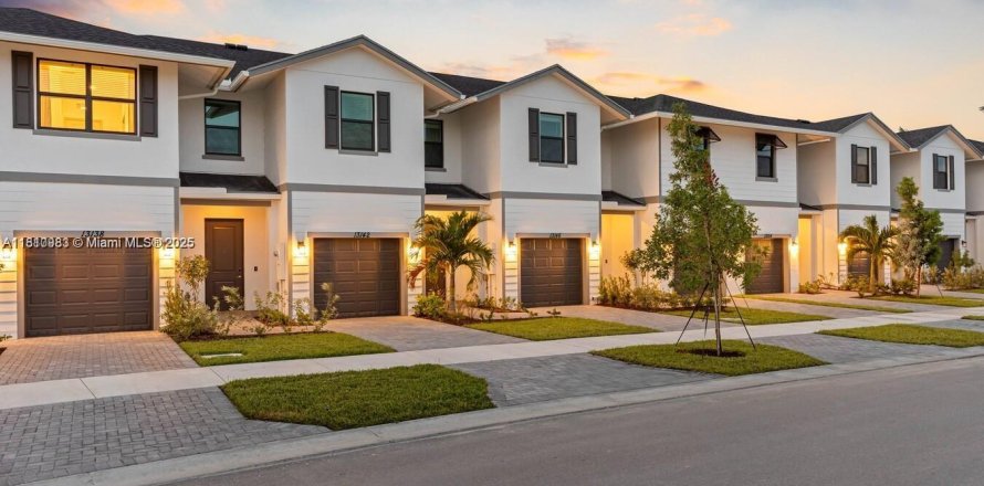 Touwnhouse à Port St. Lucie, Floride 4 chambres, 169.08 m2 № 1756286