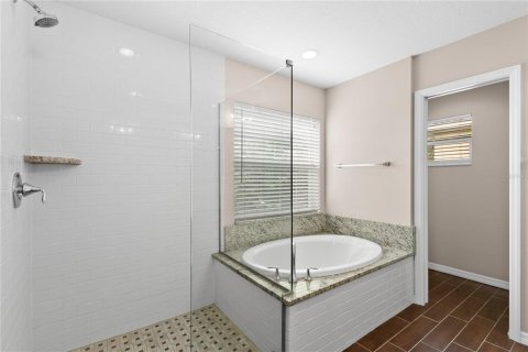 House in Tampa, Florida 4 bedrooms, 217.02 sq.m. № 1810659 - photo 28