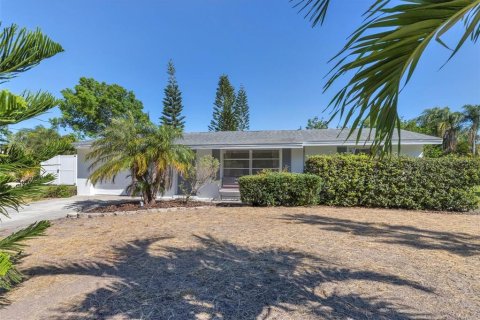 Villa ou maison à louer à Sarasota, Floride: 3 chambres, 114.08 m2 № 2166159 - photo 3