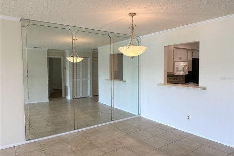 Copropriété à louer à Sarasota, Floride: 2 chambres, 103.86 m2 № 2418961 - photo 13