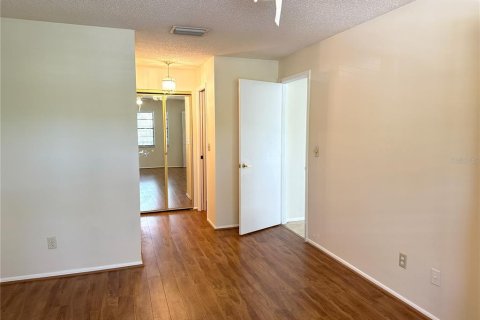 Copropriété à louer à Sarasota, Floride: 2 chambres, 103.86 m2 № 2418961 - photo 15