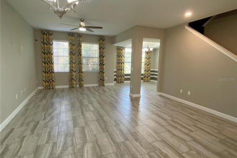 Townhouse in Davenport, Florida 4 bedrooms, 241.17 sq.m. № 1813498 - photo 3