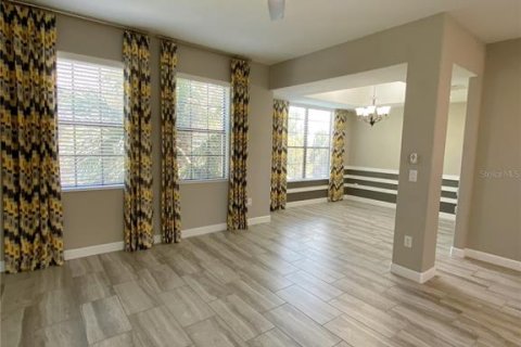 Townhouse in Davenport, Florida 4 bedrooms, 241.17 sq.m. № 1813498 - photo 4