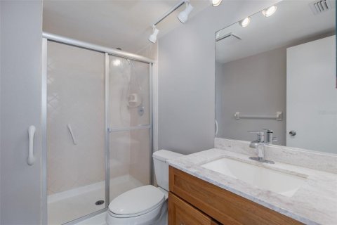 Condo in New Port Richey, Florida, 2 bedrooms  № 1802230 - photo 16