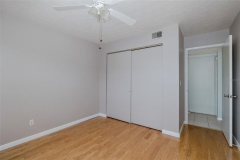 Condo in New Port Richey, Florida, 2 bedrooms  № 1802230 - photo 10