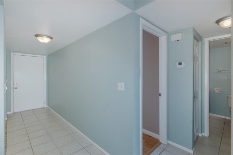 Condo in New Port Richey, Florida, 2 bedrooms  № 1802230 - photo 28