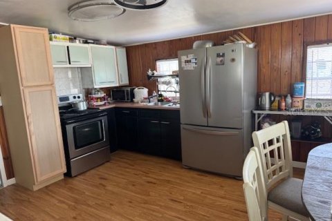 House in Tampa, Florida 3 bedrooms, 115.94 sq.m. № 1775623 - photo 8
