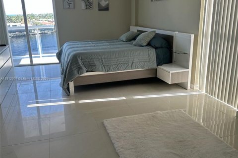 Condo in Aventura, Florida, 3 bedrooms № 1974983 - photo 14