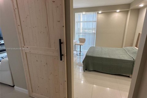 Condo in Aventura, Florida, 3 bedrooms № 1974983 - photo 10