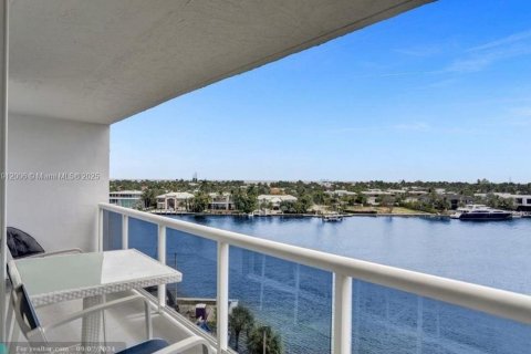 Condo in Aventura, Florida, 3 bedrooms № 1974983 - photo 3