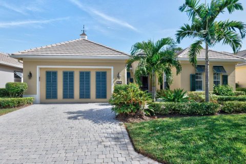 Villa ou maison à louer à Vero Beach, Floride: 4 chambres, 285.12 m2 № 2276157 - photo 2