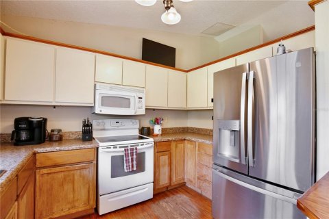 House in DeLand, Florida 4 bedrooms, 199 sq.m. № 1824962 - photo 13