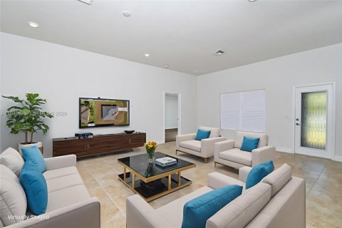 Купить виллу или дом в Лихай-Эйкерс, Флорида 4 спальни, № 1998390 - фото 10