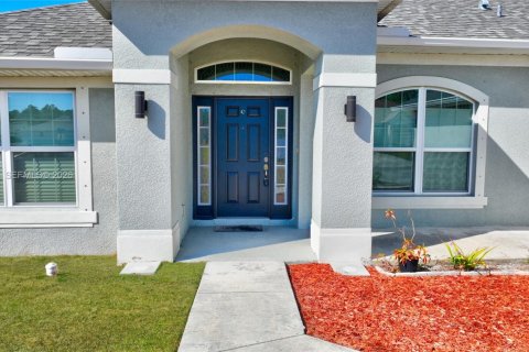 Купить виллу или дом в Лихай-Эйкерс, Флорида 4 спальни, № 1998390 - фото 3