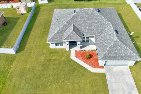 Купить виллу или дом в Лихай-Эйкерс, Флорида 4 спальни, № 1998390 - фото 2