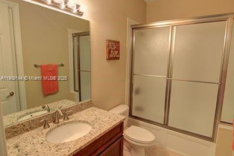 Casa en venta en Port St. Lucie, Florida, 2 dormitorios, 160.44 m2 № 1964470 - foto 11