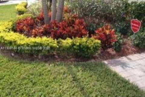 Casa en venta en Port St. Lucie, Florida, 2 dormitorios, 160.44 m2 № 1964470 - foto 2