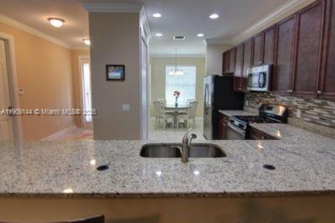Casa en venta en Port St. Lucie, Florida, 2 dormitorios, 160.44 m2 № 1964470 - foto 6