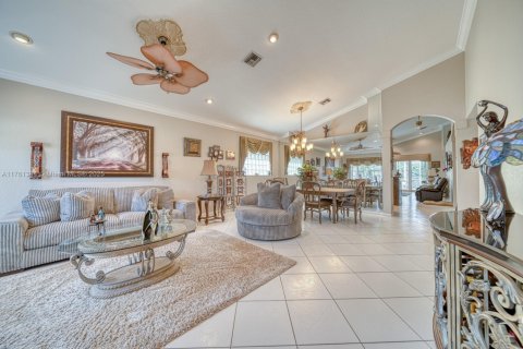 House in Delray Beach, Florida 3 bedrooms, 217.95 sq.m. № 1693286 - photo 7