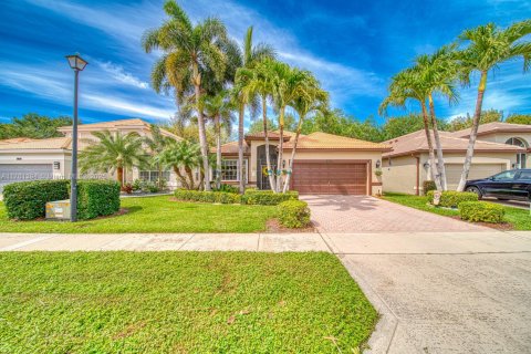 House in Delray Beach, Florida 3 bedrooms, 217.95 sq.m. № 1693286 - photo 2