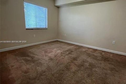 Touwnhouse à louer à Cutler Bay, Floride: 3 chambres, 94.57 m2 № 1996152 - photo 3