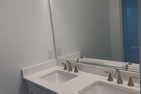 Casa en venta en Orlando, Florida, 4 dormitorios, 237.83 m2 № 1908339 - foto 8