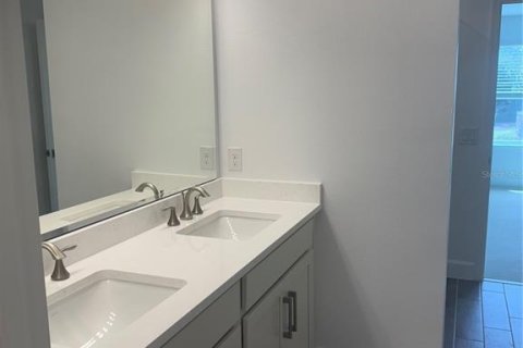 Casa en venta en Orlando, Florida, 4 dormitorios, 237.83 m2 № 1908339 - foto 11