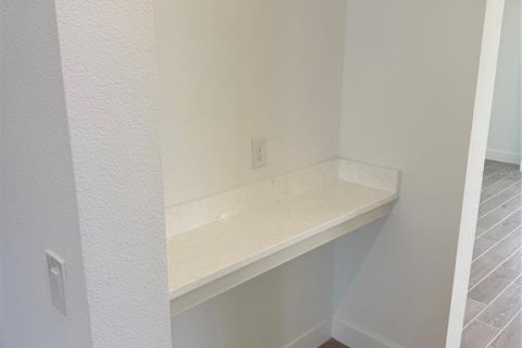 Casa en venta en Orlando, Florida, 4 dormitorios, 237.83 m2 № 1908339 - foto 6