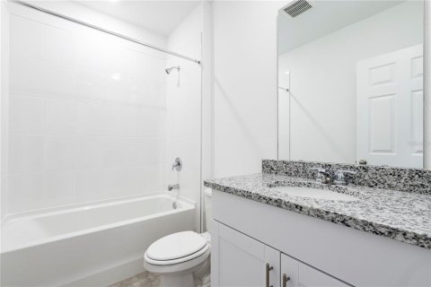 Casa en alquiler en Haines City, Florida, 4 dormitorios, 183.76 m2 № 1828387 - foto 8