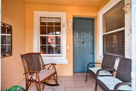 Condo in Boynton Beach, Florida, 3 bedrooms № 2370081 - photo 2