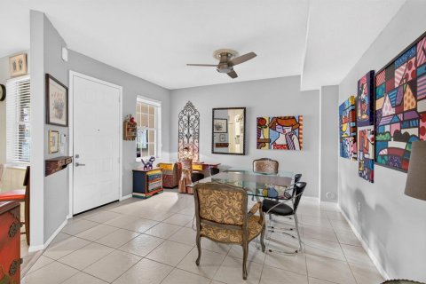 Condo in Boynton Beach, Florida, 3 bedrooms № 2370081 - photo 7