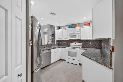 Condo in Boynton Beach, Florida, 3 bedrooms № 2370081 - photo 23