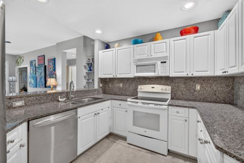 Condo in Boynton Beach, Florida, 3 bedrooms № 2370081 - photo 24