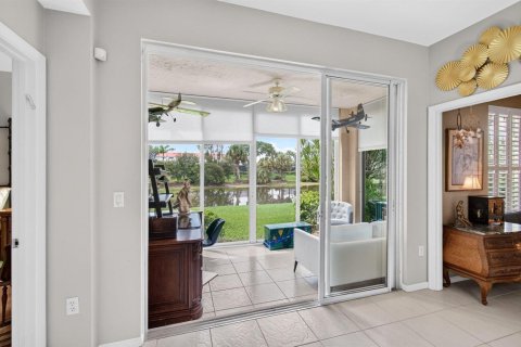 Condo in Boynton Beach, Florida, 3 bedrooms № 2370081 - photo 11